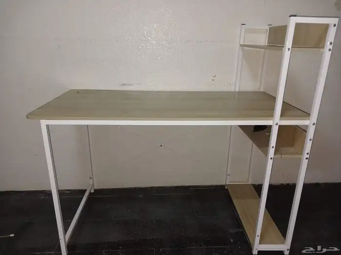 طاولت مكتب خشبي 0