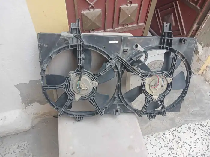 اغراض سيارة متنوعه 0
