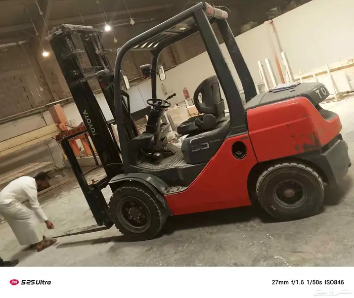 فورك لفت رافعة شوكيه للايجار اليومي والشهري 4