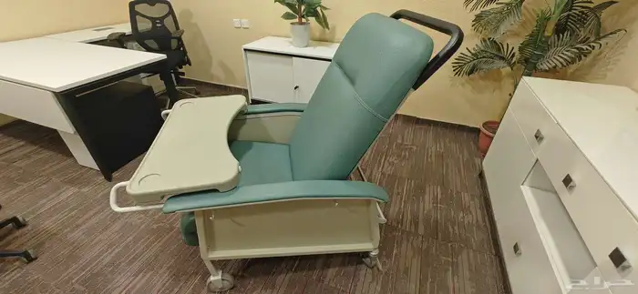 كرسي لكبار السن وذوي الاحتياجات الخاصة 6