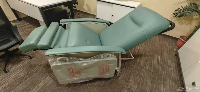 كرسي لكبار السن وذوي الاحتياجات الخاصة 7