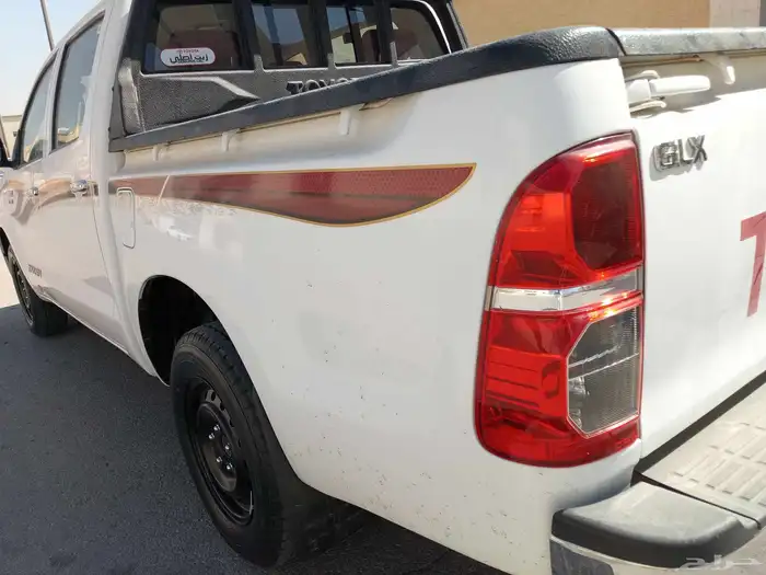 تويوتا هايلوكس ( 2014 ) GLX غمارتين بدون دبل مخزن نظيف جدا 13