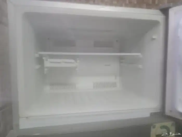 ثلاجه بابين جديده علا الاكياس حقها 0