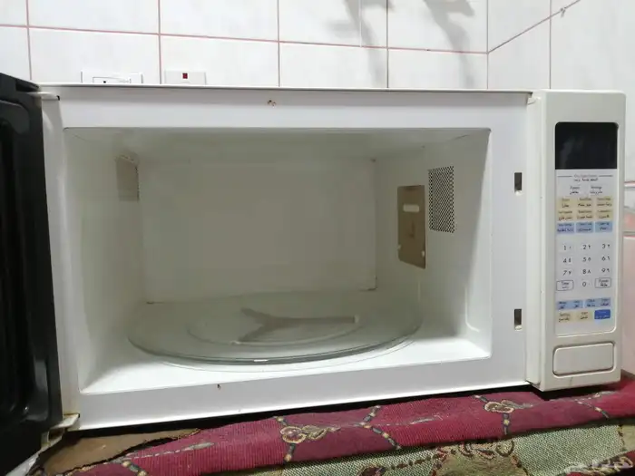 مايكرويف خربان للبيع المستعجل 0