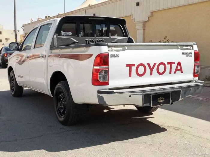 تويوتا هايلوكس ( 2014 ) GLX غمارتين بدون دبل مخزن نظيف جدا 10