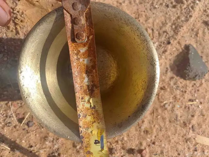 نجر. صغير. لللبيع. بدون. يد. طولة. وكبرة. وعرضة موضح 0