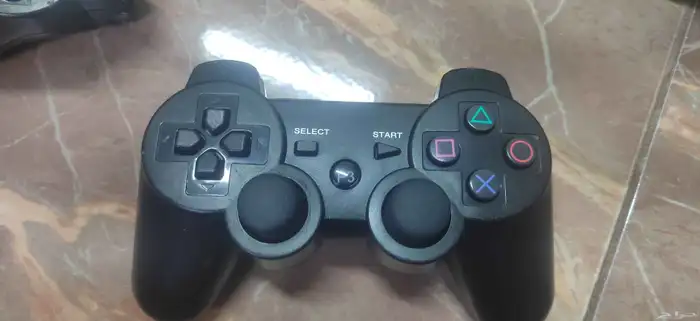 اجهزة تحكم PS3 4