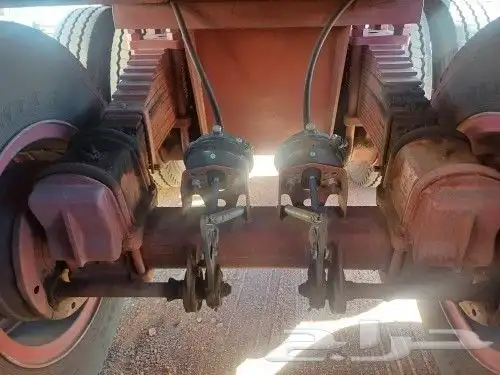 للبيع تانكي تريلة حجم 28 شبه جديد مستخدم استخدام سنه 5