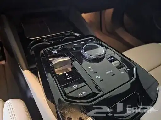 مملوكة لدى العصيمي قيد الشحن 2024 BMW 520i mkitبلاك اديشن 2 14