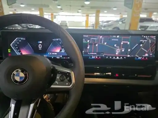 مملوكة لدى العصيمي قيد الشحن 2024 BMW 520i mkitبلاك اديشن 2 5