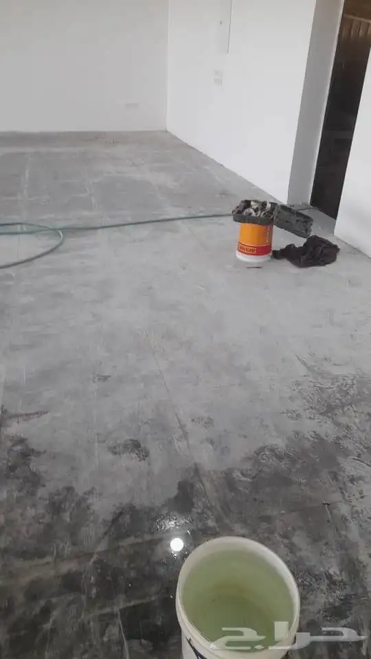 Cleaning solution for ceramic tiles safe and effective 7