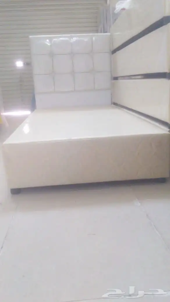 غرفة نوم كاملة  أثاث منزلي  سرير ودولاب وبطانيات 8