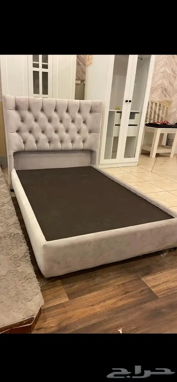 غرفة نوم كاملة  أثاث منزلي  سرير ودولاب وبطانيات 9