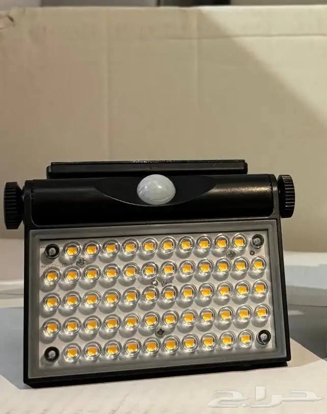 كشاف طاقه شمسيه قوي جدا  مناسب للبري ه 0