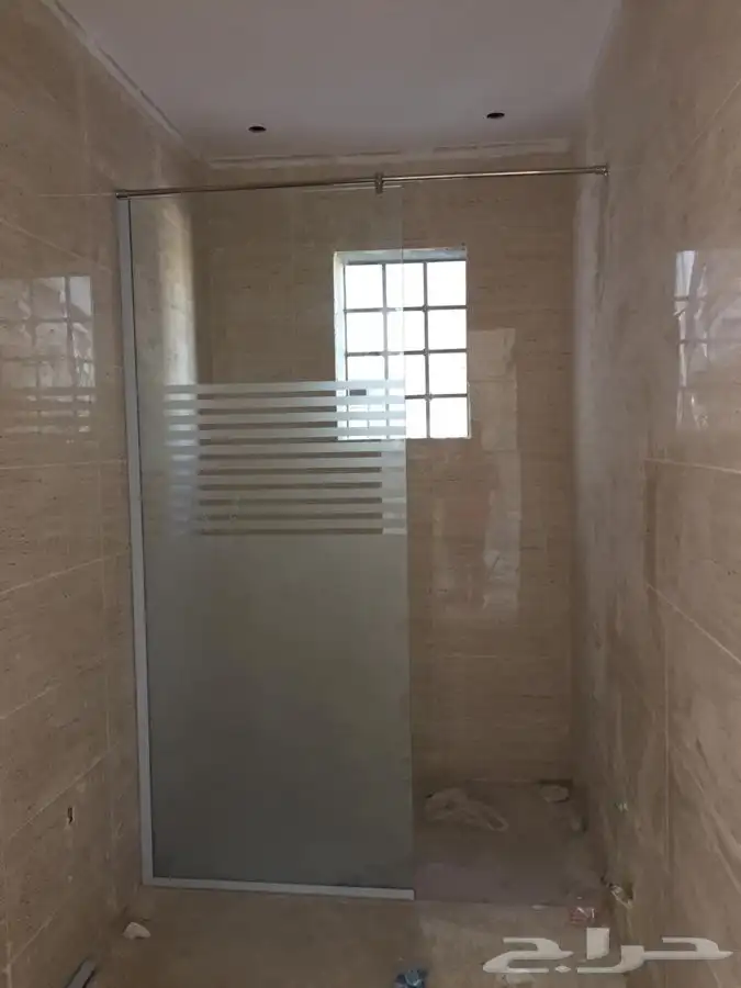 محل زجاج ومرايا 21