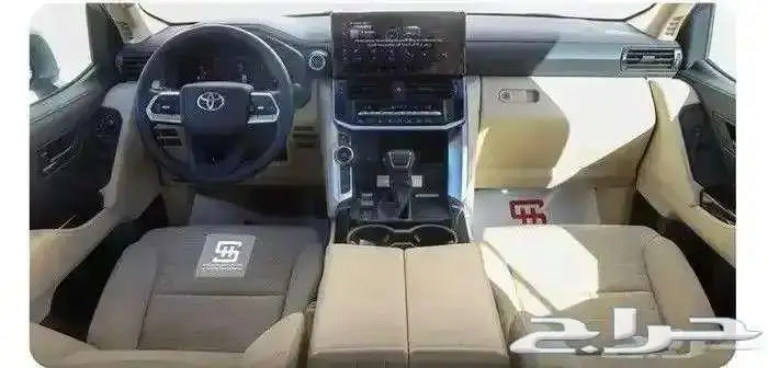 لاندكروزر GXRL3 بنزين 2024 5