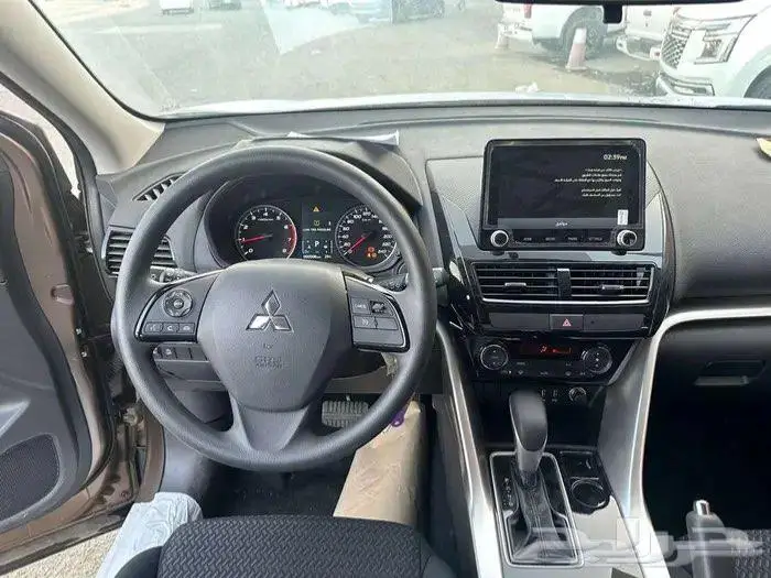متسوبيشي كلبس كروس موديل2023اصفار بسعر خاص 8