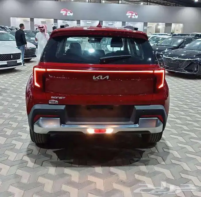 كيا سونيت فل كامل مطوره بفتحه سقف موديل2024 8