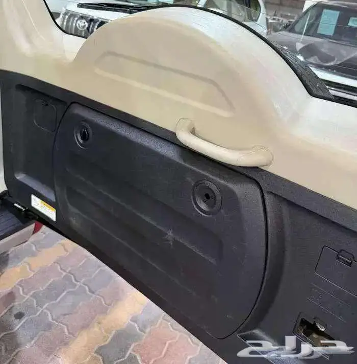 للبيع باجيرو 2020 بابين V6 3.8 سعودي ( عداد قليل ) 42