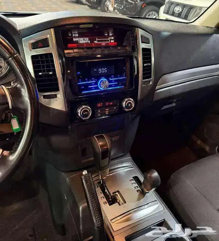 للبيع باجيرو 2020 بابين V6 3.8 سعودي ( عداد قليل ) 27