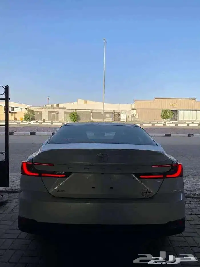 تويوتا كامري LE بنزين 2025 كاش و اقساط 2