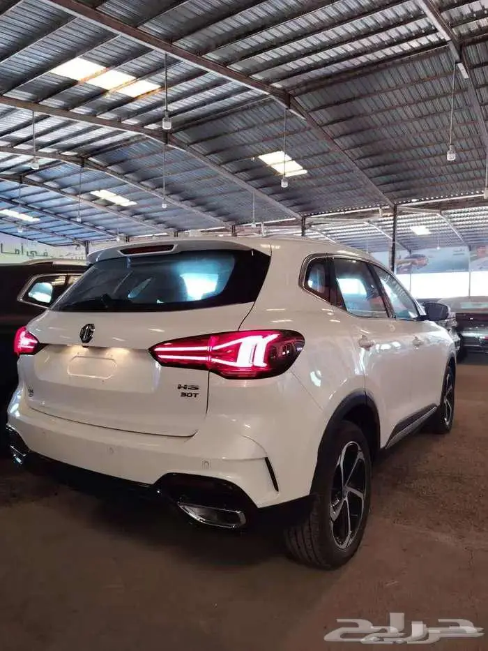 MG HS 2024 قير اوتماتيك بنزين 10