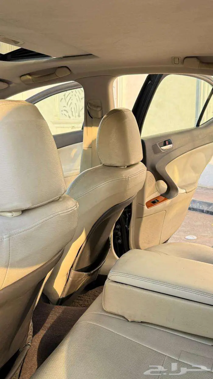 لكزس IS300 2011 ( مخزن ) لون نادر 7