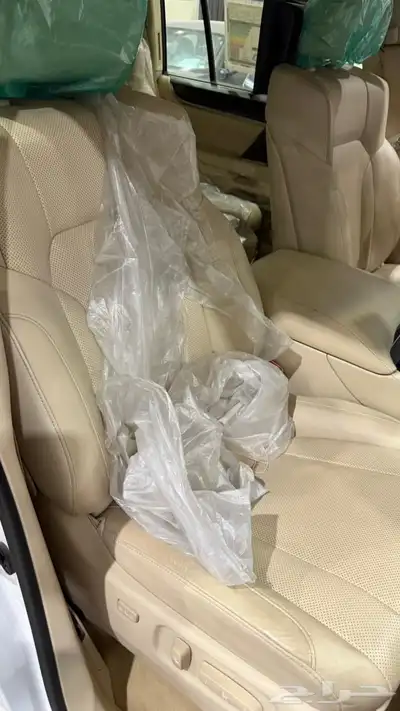 جيب لكزس 2020 LX570 لؤلؤي index