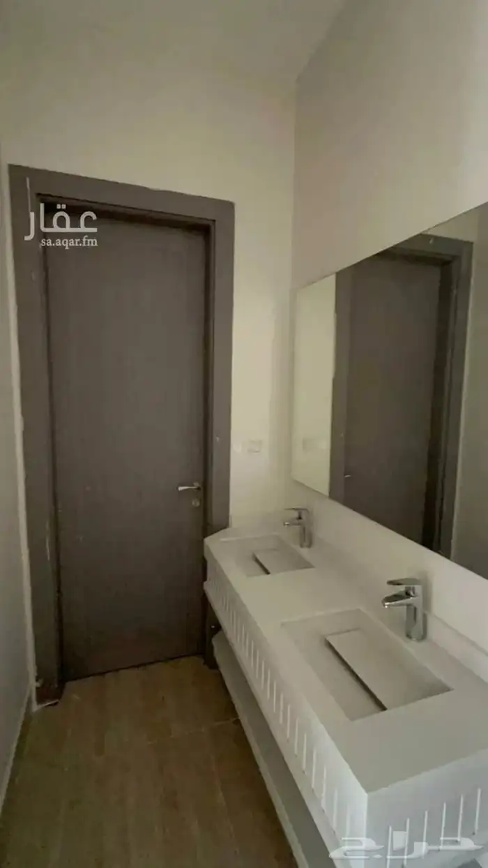 للبيع فلل تاون هاوس بالضاحيه دورين وملحق 4