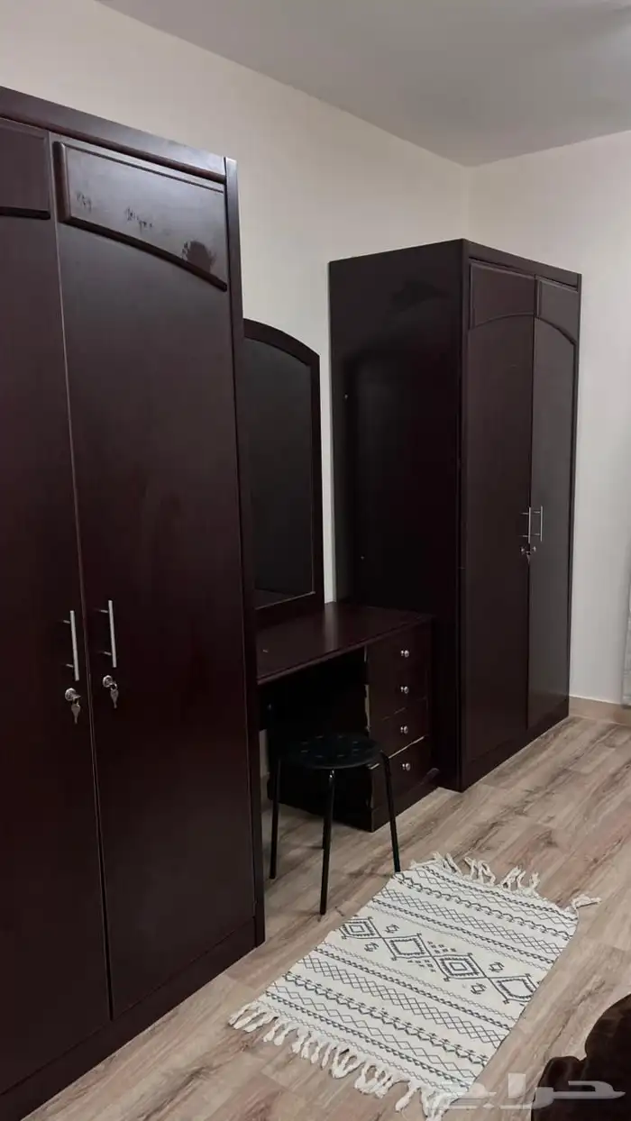 دولاب وسرير و تسريحة 0