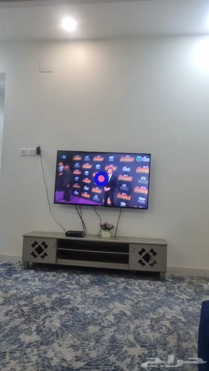 تلفزيون وفرن ورسيفر ومكيف شباك 0