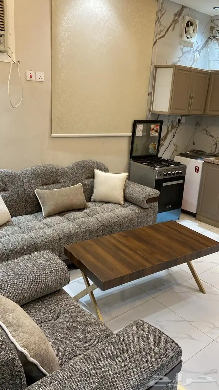 شقه مفروشه بحي قرطبه بجوار دوار الطائره 15