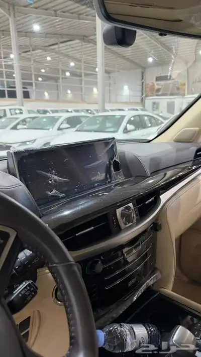 جيب لكزس 2020 LX570 لؤلؤي index