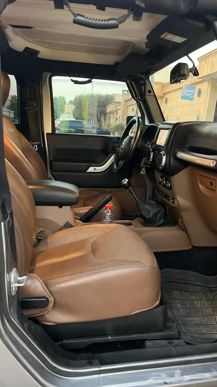 جيب رانجلير صحارى 2016 ربع قير عادي دبل 10