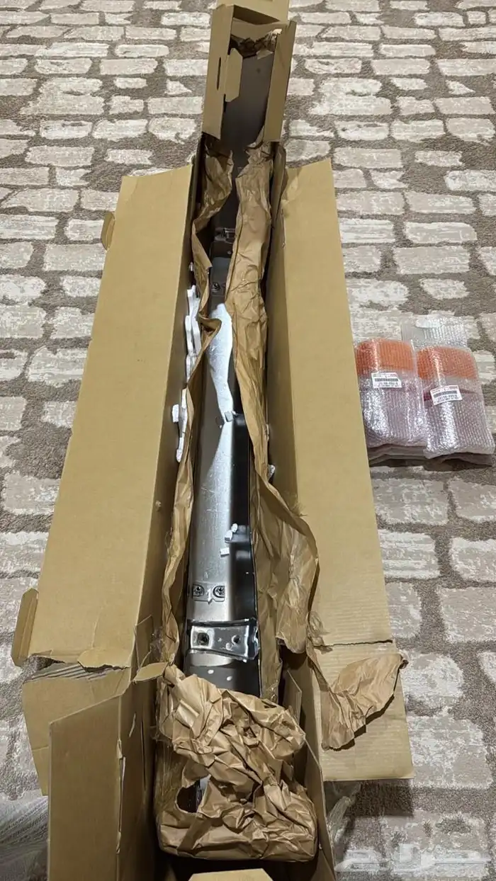 صدام هايلوكس من مديل 2002 الي 2005 اصلي جديد 0