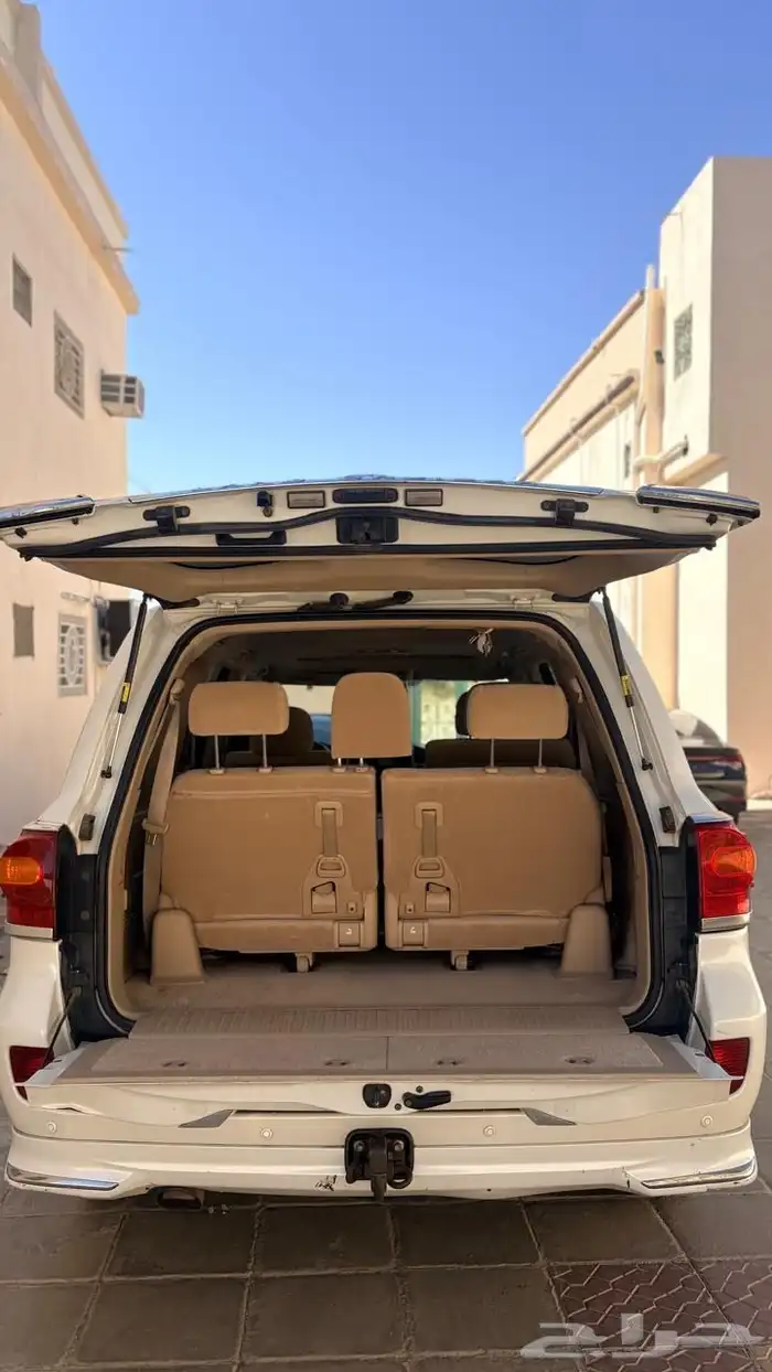 لاندكروزر جي اكس ار 2015 4