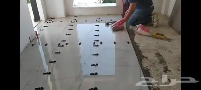 محترف في مجال البلاط وخبرة اعوام . 5