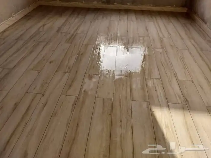 محترف في مجال البلاط وخبرة اعوام . 6