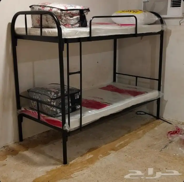 سرير خشب نفر واحد ونفر ونص ونفرين متواجد جلد ومخمل واكياء ود 17