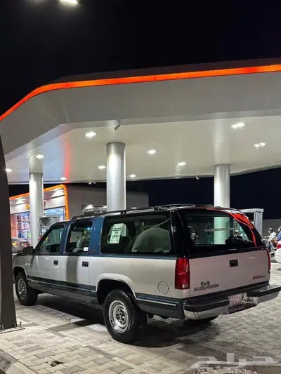 للبيع GMC سوبربان موديل 1995 بحالة ممتازه جدا index
