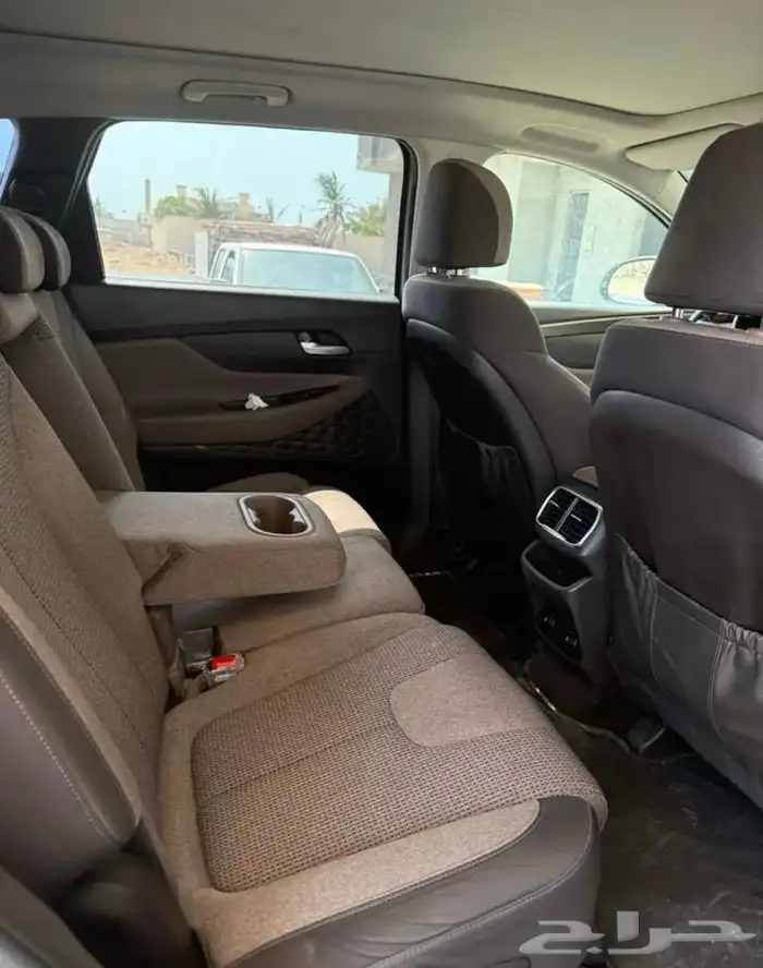 للبيع جيب سنتافي 2019 بنزين المالك الأول من الوكالة 4