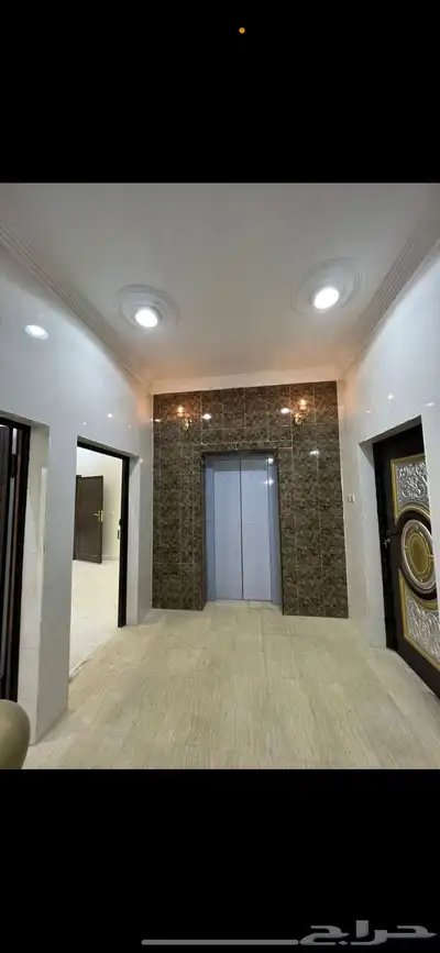 عمارة في منطقة عسير تجارية وسعرها 2 مليون و200 الف index