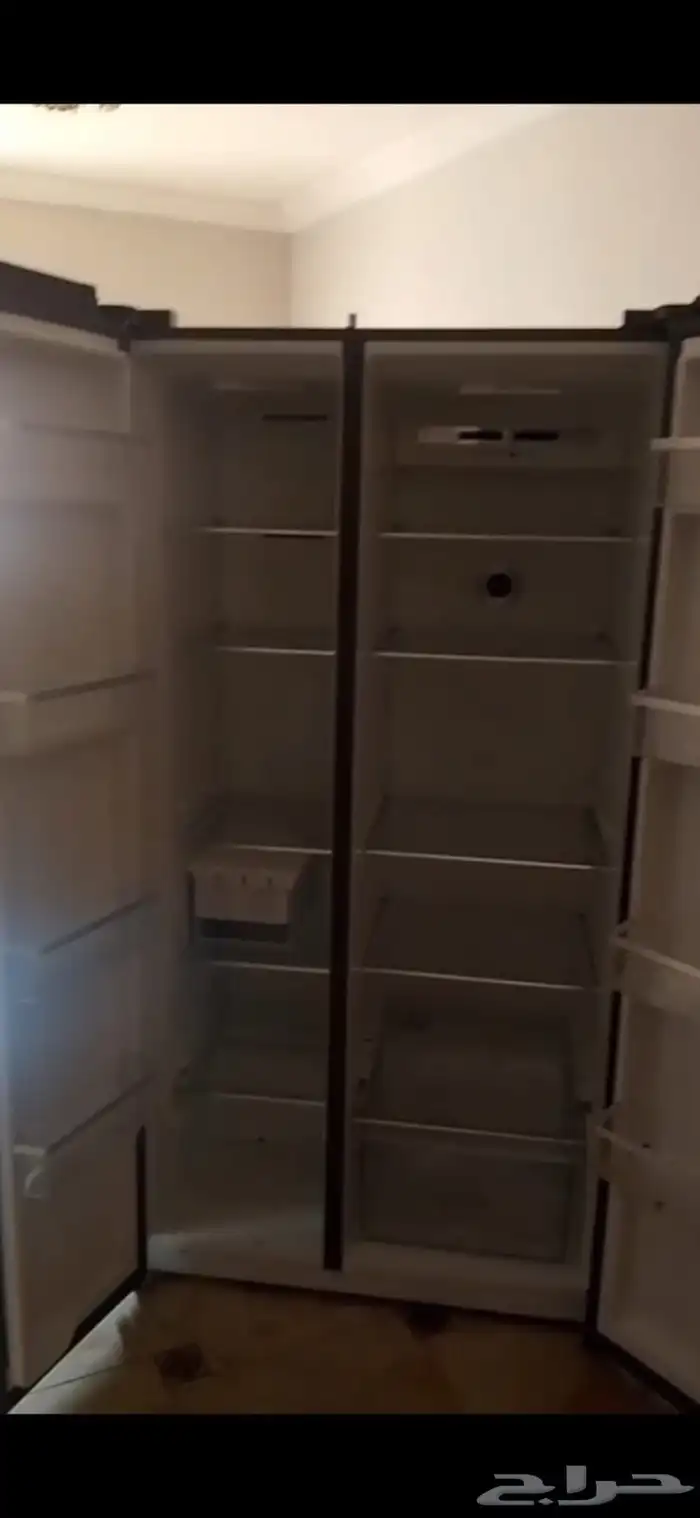 ثلاجه بابين في حاله ممتازه 3