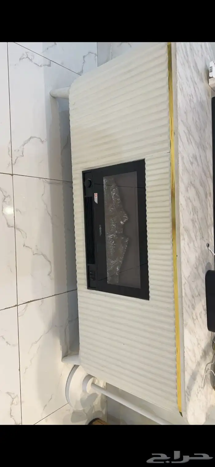 طاولة تلفزيون 1