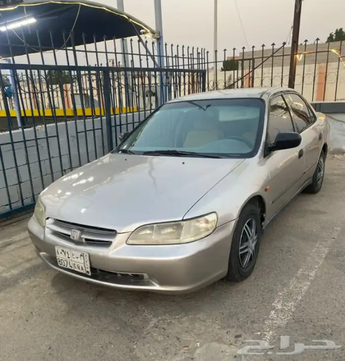 للبيع اكورد موديل 99 4