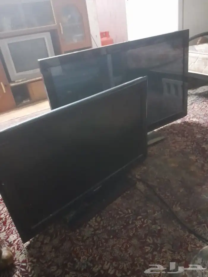 شاشتين مستعملين وحده 32 ووحده 43 3