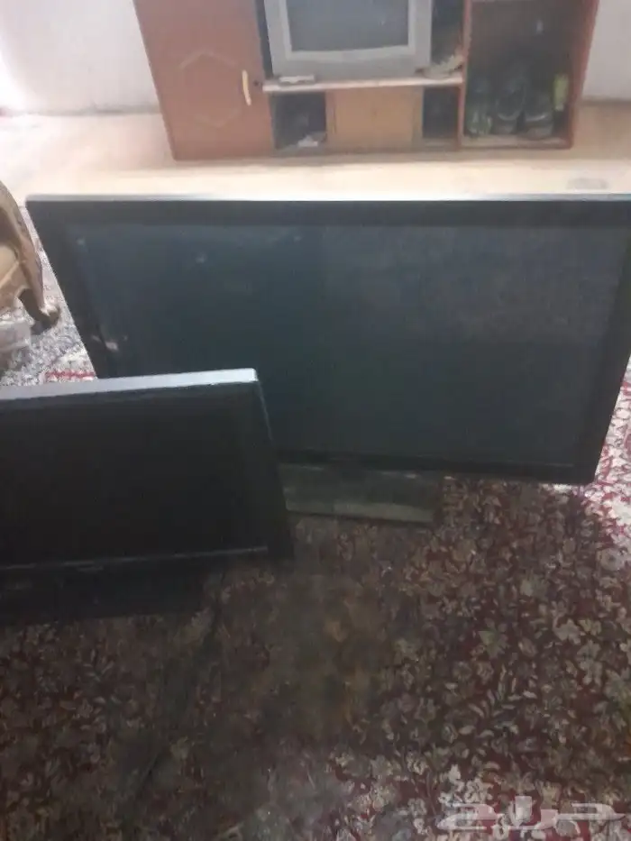 شاشتين مستعملين وحده 32 ووحده 43 1