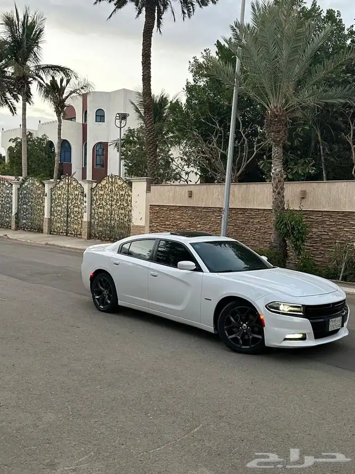دوج تشاجر 2018 بريميوم RT 8 3