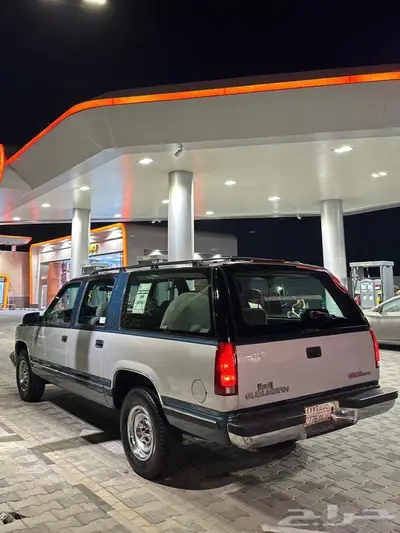 للبيع GMC سوبربان موديل 1995 بحالة ممتازه جدا index