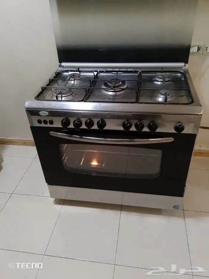 فرن غاز 5عيون غساله اتوماتيك نظيفه 5